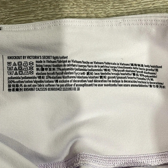 Victoria’s Sport Knockout By Victoria’s Secret Lavender with Pockets S - Picture 14 of 16